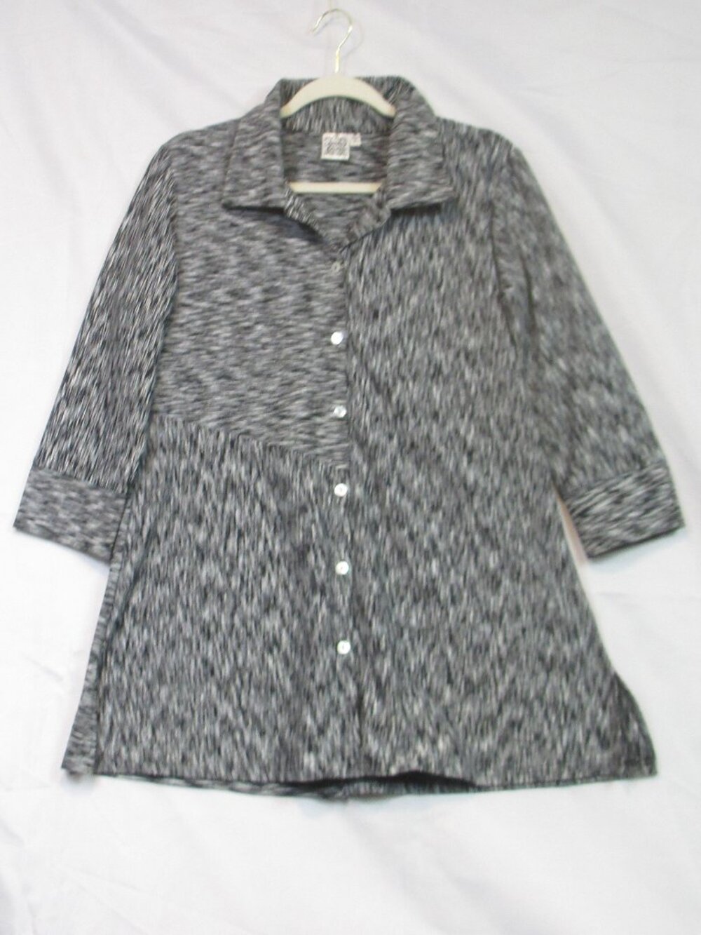 Parsley & Sage Women's Monochrome Striped Button Up Back Button Tunic Top M